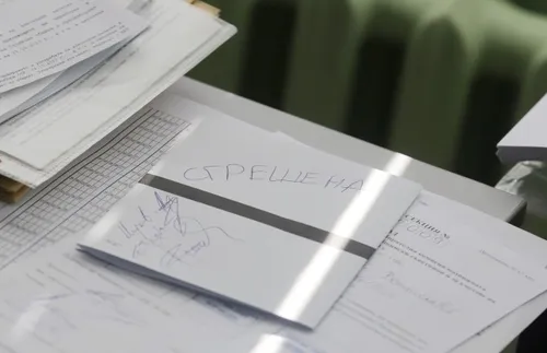 Грешки бавят обработването на протоколите от изборите - СНИМКИ - ВИДЕО