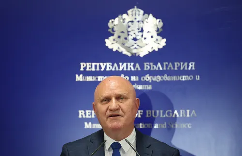 Цоков: Инвестират се 900 000 лева за изнесена база за обучение към STEM център за Югозападна България