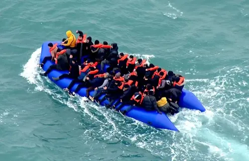 880 нелегални мигранти са прекосили Ламанша за ден