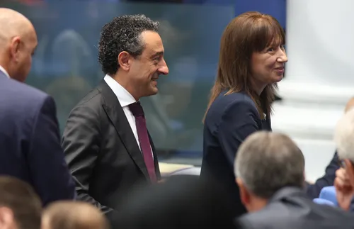 НС прие оставката на Филиз Хюсменова като депутат от ПГ на ДПС - СНИМКИ - ВИДЕО