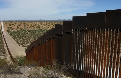 4 държи призоваха за изграждане на отбранителна линия по границата на ЕС с Русия и Беларус