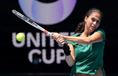 Шиникова стартира с успех участието си на турнир в Чехия