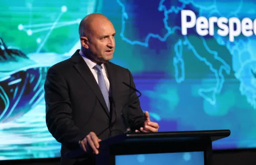 Световната преса: Проруският Радев пропуска срещата на НАТО