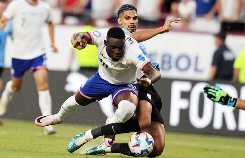 САЩ отпаднаха от Копа Америка след загуба от Уругвай - подробности - СНИМКИ