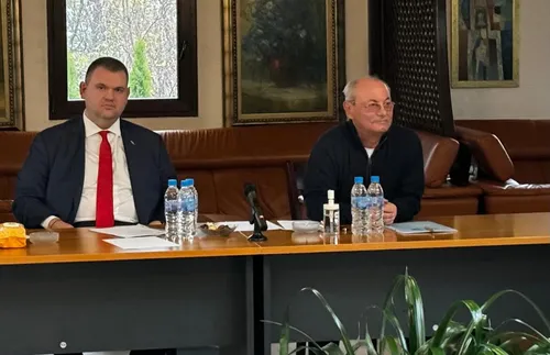 Аталай: Има разрив между Доган и Пеевски