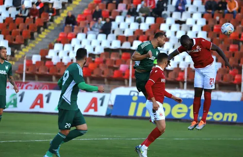 Станислав Костов и Николай Бодуров подписаха нови договори с Пирин