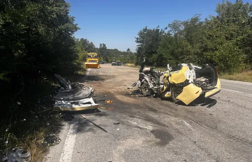 Жестока катастрофа взе два живота край Стражица - СНИМКИ - ВИДЕО