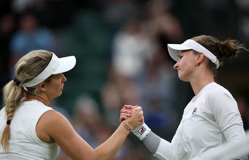 Крейчикова повали Колинс за четвъртфинал с Остапенко в Лондон - СНИМКИ