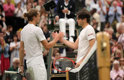 Фриц навакса два сета пасив за феноменален обрат срещу Зверев - СНИМКИ