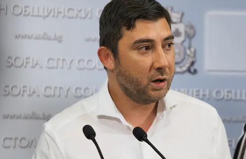 Две комисии приеха доклада на Контрера за избор на временни ръководства на шест общински дружества - СНИМКИ - ВИДЕО