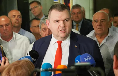 Пеевски стартира нов сайт на ДПС - СНИМКИ