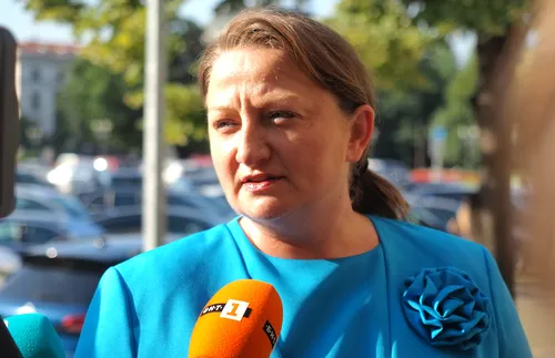 Деница Сачева: Позицията на ГЕРБ за втория и третия мандат остава непромена, няма да има подкрепа - подробности - СНИМКИ - ВИДЕО