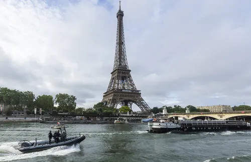 Сена е годна за плуване по време на Олимпийските игри