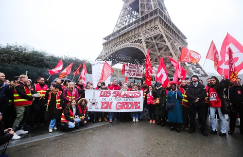 Летищният персонал в Париж отмени предолимпийска стачка