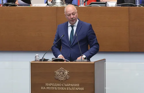 Желязков: Няма да подкрепим втори мандат, но сме “за” антикорупционни закони -ВИДЕО