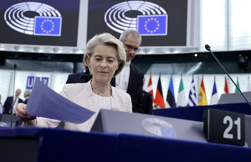 Фон дер Лайен призова за силна Европа в период на дълбоко безпокойство - СНИМКИ