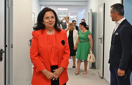 Министърът на правосъдието Мария Павлова ще открие в Бургас ново общежитие и преходно отделение