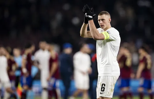 Якуб Пьотровски бе награден за най-добър футболист в Първа лига през миналия сезон