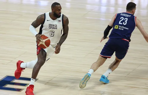 Леброн Джеймс ще бъде знаменосец на САЩ в Париж