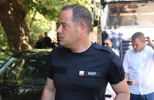 Вътрешният министър: Има пострадали колеги на пловдивското дербито