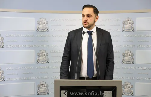 Цветомир Петров: Спазил съм буквата на закона в 14-дневен срок да свикам извънредно заседание - СНИМКИ-ВИДЕО