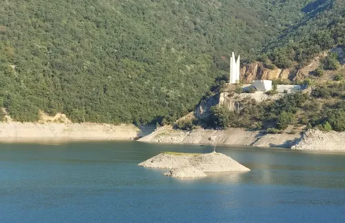 Критично ниски са нивата на язовирите в Централна България