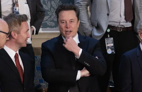 Илон Мъск съди група рекламодатели заради бойкот на социалната мрежа X