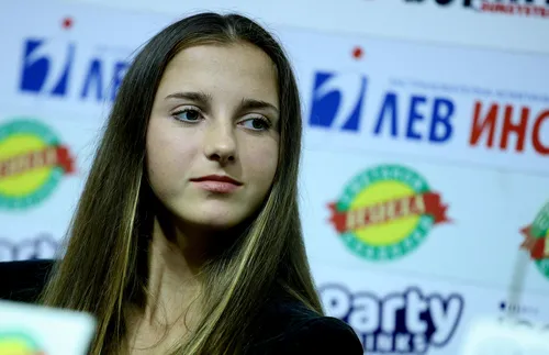 Росица Денчева започна с убедителна победа на турнир за жени в Сърбия