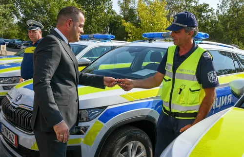 Калин Стоянов: Усилията ни са насочени да обезпечим с техника всички структури на МВР - СНИМКИ