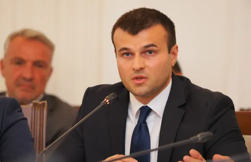 „Възраждане“: Бизнесът не е получил нито лев компенсация за високите цени на тока - ВИДЕО