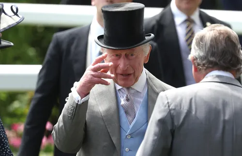 Монета от 1 паунд с лика на крал Чарлз III влиза в обращение