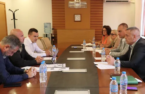 Тахов: България иска от ЕК защитни мерки срещу вноса на яйца от Украйна - СНИМКИ