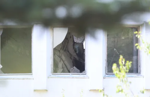 Стена се срути върху работник в НБУ, откаран е в "Пирогов" - подробности 2 - СНИМКИ - ВИДЕО