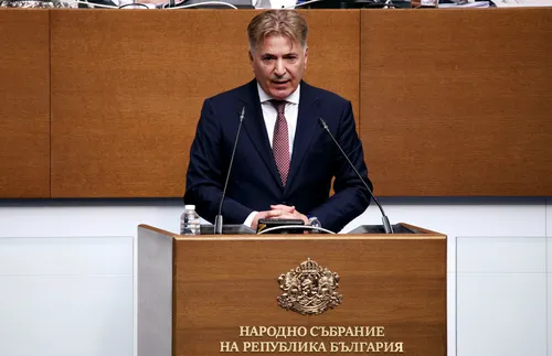 Петко Николов ще проведе онлайн среща с търговските представители зад граница