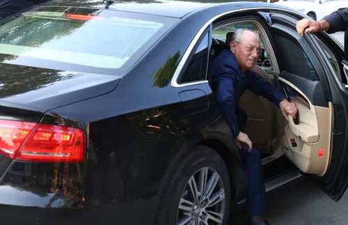 Доган не притежава резиденцията в Росенец, имотът е собственост на "Хермес солар" - подробности