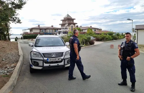Ахмед Мехмед: Страх ни е за здравето на Доган, оставаме в Росенец - СНИМКИ - ВИДЕО