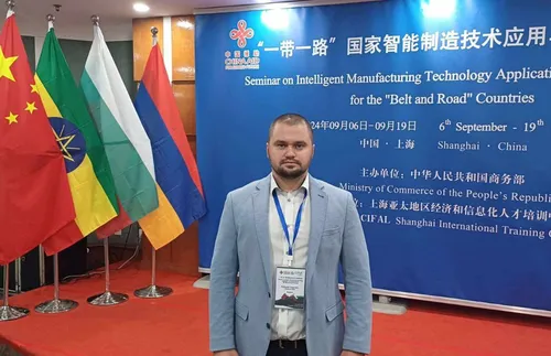 Общинският съветник от „Възраждане“ Радослав Червенков от Китай