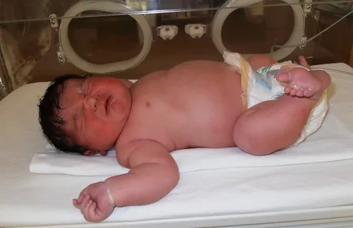 Новородено бебе беше открито до контейнер в село край Силистра