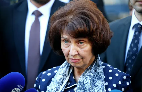 Силяновска: Не съм монарх, аз не променям Конституцията - подробности - СНИМКИ - ВИДЕО