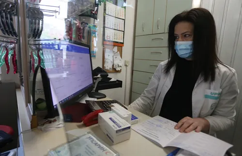 Фармацевти планират протести срещу вендинг машините за лекарства - СНИМКИ