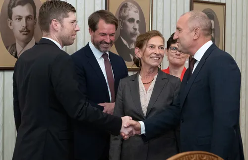 Радев и посланикът на ФРГ обсъдиха икономическото сътрудничество между България и Германия - СНИМКИ