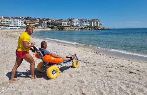 В края на сезона: Плажовете по Черно море стават достъпни за хора с увреждания