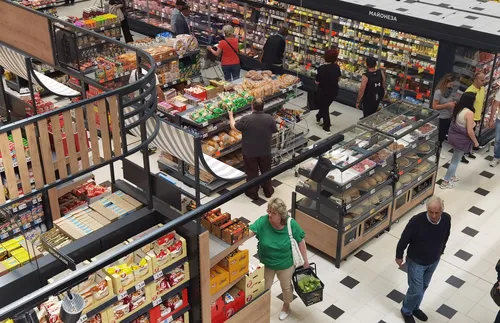 През август е регистрирано увеличение на оборота при търговията с хранителни стоки, напитки и тютюн