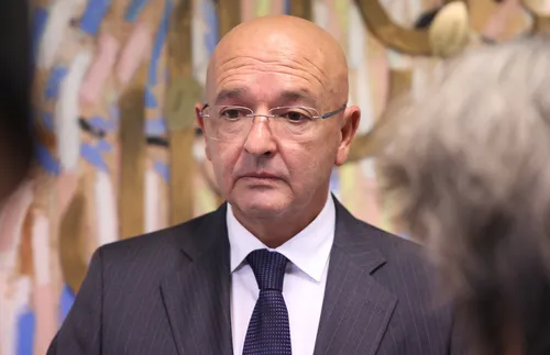 Ген. Венцислав Мутафчийски: ВМА ще остане на своя пост като трансплантационен център - подробности- СНИМКИ