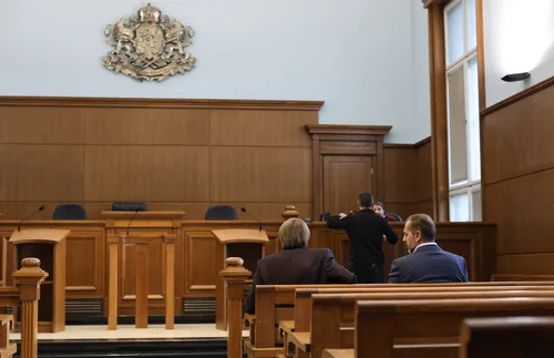 Делото за регистрацията на ДПС бе отложено за 25 октомври - СНИМКИ