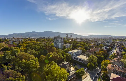 Слънчево време във вторник, 15 октомври, живакът ще показва над 20 градуса