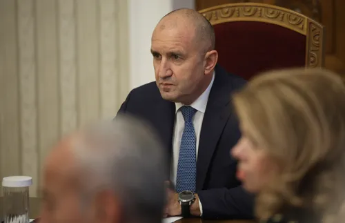 Радев: България е готова да подкрепи инвестиции в развитието на дигиталната инфраструктура и свързаността - СНИМКИ