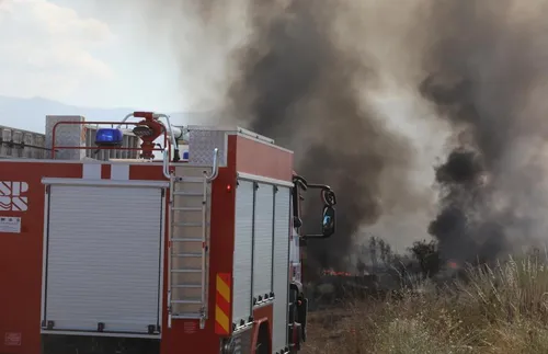 Пожар в района на надлез "Надежда" в София