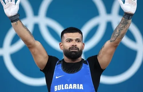 Божидар Андреев обяви окончателно напускане на щангите: "Стига подигравки"