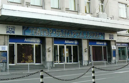 Черният петък в Театър "Българска армия" продължава три дни